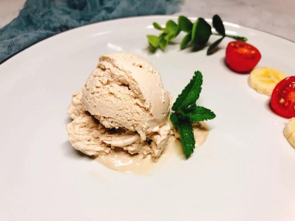 懒人冰淇淋,3步就搞定,告别奶油和冰淇淋机!(图2) 懒人冰淇淋,3步就搞定,告别奶油和冰淇淋机!(2)