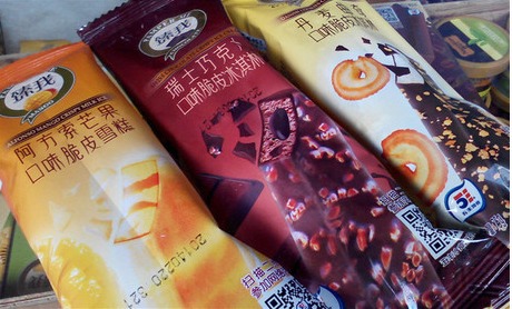 最火爆的冰淇淋大比拼,其中一个在雪糕界红了十几年,你吃过?(图3) 最火爆的冰淇淋大比拼,其中一个在雪糕界红了十几年,你吃过?(3)