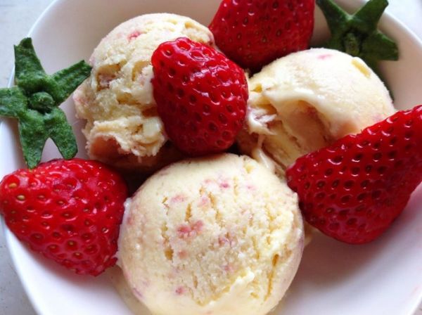 自制哈根达斯冰淇淋的做法（10步简单教你制作）(1)