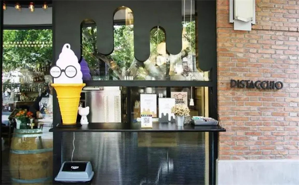 网红冰淇淋店费多少钱（分享意冰客冰淇淋代理费用）(2)