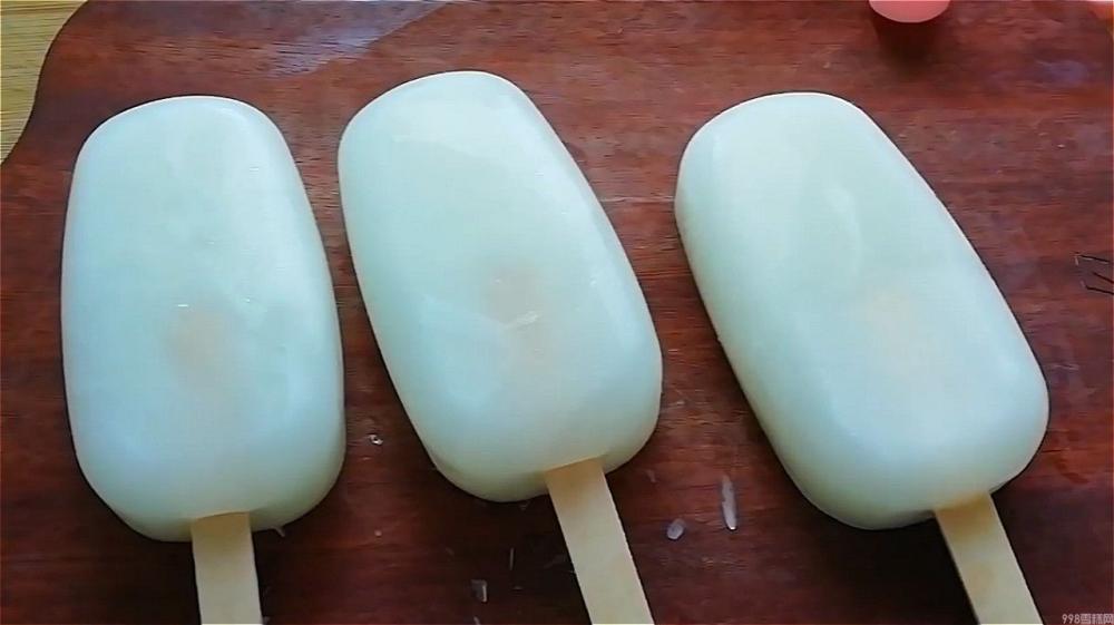 老式冰棍怎么做(只需要四种材料五分钟)(11) 老式冰棍怎么做(只需要四种材料五分钟)(11)