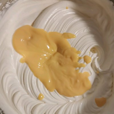 牛奶冰淇淋怎么制作（自制奶香冰淇淋步骤分享）(8)