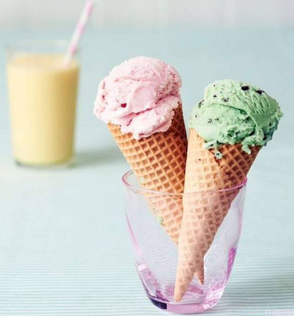 冰淇淋甜筒皮怎么做（现在学做冰淇淋脆皮蛋筒完美融合）(1)