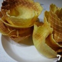 冰淇淋甜筒皮怎么做（现在学做冰淇淋脆皮蛋筒完美融合）(7)