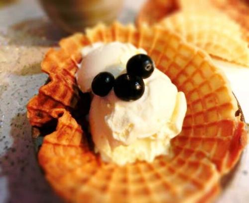 冰淇淋甜筒皮怎么做（现在学做冰淇淋脆皮蛋筒完美融合）(11)