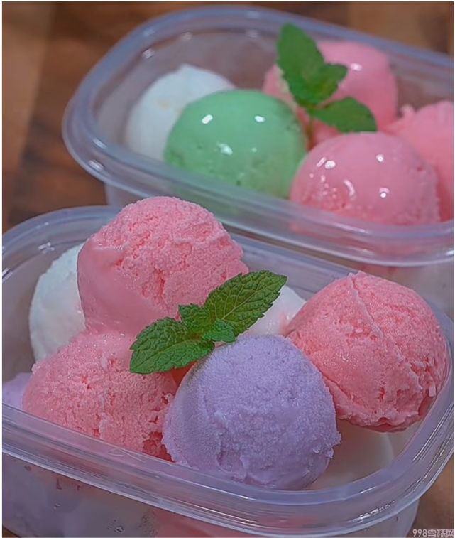 牛奶冰淇淋怎么做才好吃（在家1瓶250毫升纯牛奶就可以完成）(1)