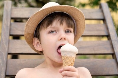 孩子多大可以吃冰淇淋（怎么吃才不影响健康）(3)