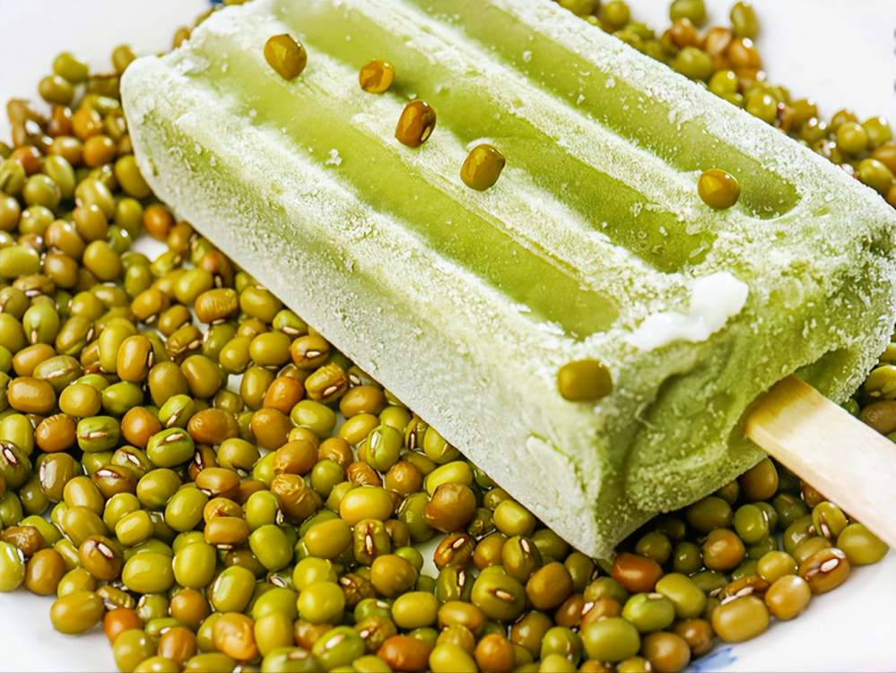 绿豆雪糕自己在家怎么做（教你在家做绿豆雪糕）(3)