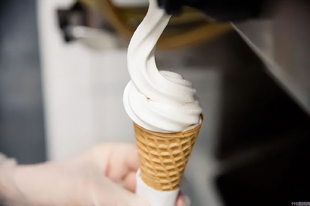 卖雪糕的技巧和方法（解析提升冰淇淋店销售额的终极奥秘）(2)