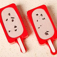 泡雪糕的方法（教你奥利奥雪糕自制）(7)