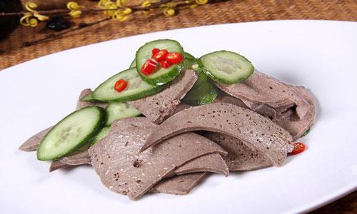 喜欢吃雪糕什么原因(解析常想吃冰可能是身体求救讯号)(图2) 喜欢吃雪糕什么原因(解析常想吃冰可能是身体求救讯号)(2)