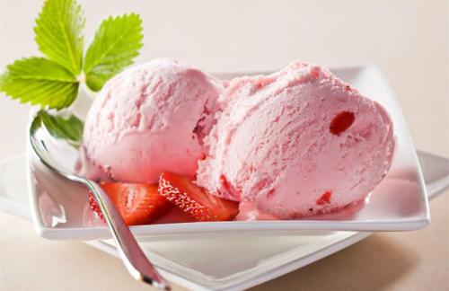 喜欢吃雪糕什么原因(解析常想吃冰可能是身体求救讯号)(图1) 喜欢吃雪糕什么原因(解析常想吃冰可能是身体求救讯号)(1)