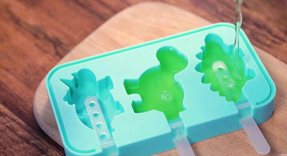 绿舌头雪糕做法（分享一口感受夏季的凉爽好吃到跺脚）(2)